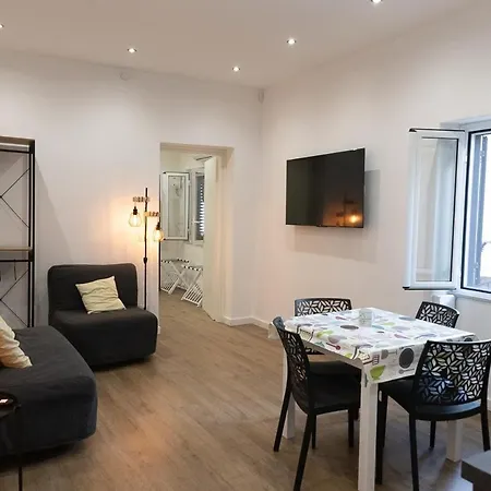 Gale Apartment